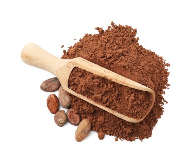 Doğal kakao tozu kepçe ve fasulye beyaz, üst görünüm