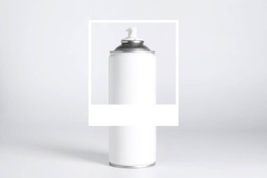 Beyaz arka planda boya spreyi. Yılın modaya uygun rengini vurgula