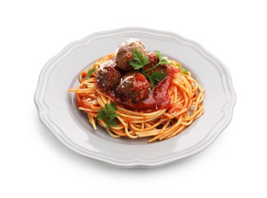 Köfteli ve peynirli leziz makarna.