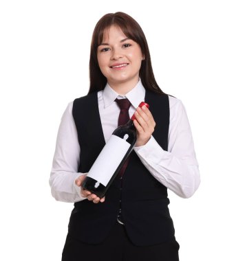 Beyaz arka planda kırmızı şarap şişesi olan profesyonel şarap garsonu.