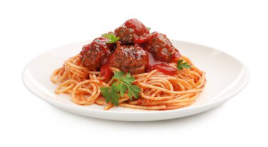 Köfteli ve maydanozlu lezzetli makarna.