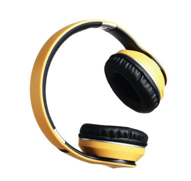 Beyaz üzerine izole edilmiş sarı kablosuz kulaklıklar