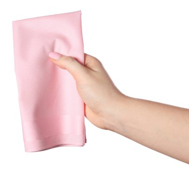 Beyaz arka planda pembe mendil tutan kadın, yakın plan.