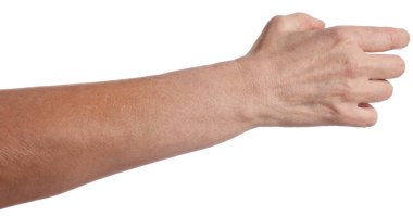 Beyaz arka planda bir şey tutan kadın, yakın plan.