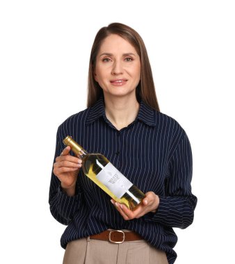 Beyaz arka planda şarap şişesi olan profesyonel şarap garsonu.