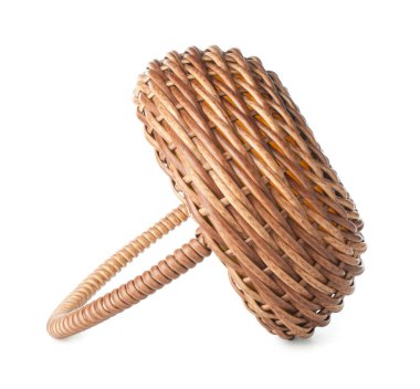 Boş bir Paskalya sepeti beyaza izole edilmiş.