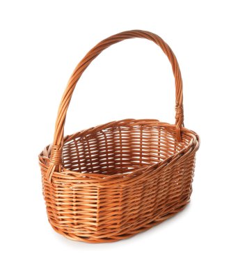 Boş bir Paskalya sepeti beyaza izole edilmiş.