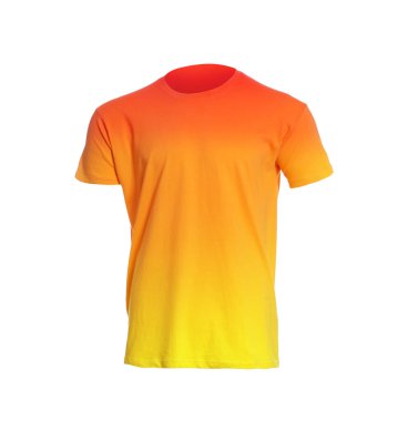 Beyaz arkaplanda gradyan renginde tişört