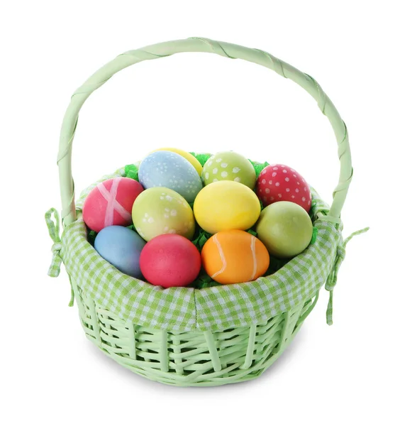 Paskalya sepeti beyaza boyanmış yumurtalar.