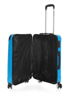 Boş bir açık mavi bavul beyaza izole edilmiş.