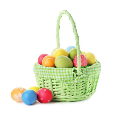 Paskalya sepeti beyaza boyanmış yumurtalar.