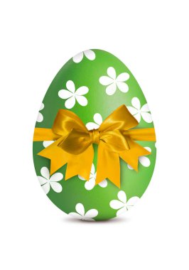 Yeşil Paskalya yumurtası deseni ve yayı beyaza izole edilmiş.