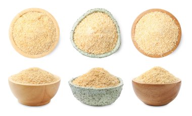 Beyaz arka planda kase içinde kurutulmuş sarımsak. Üst ve yan görünüm