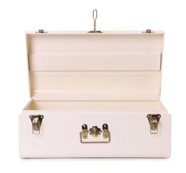 Boş bir bavul beyaza izole edilmiş.