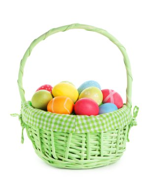 Paskalya sepeti beyaza boyanmış yumurtalar.