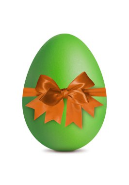 Yeşil Paskalya yumurtası, beyaz yay ile izole edilmiş