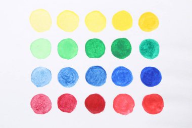 Kağıt üzerine boyanmış suluboya örnekleri, üst görünüm