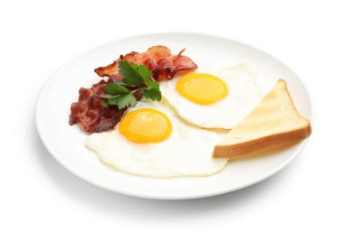 Yağda yumurta, pastırma, maydanoz ve beyaz ekmek dilimli leziz bir kahvaltı.