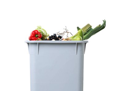 Çöp tenekesi beyaz arka planda, yakın plan. Atık sıralama