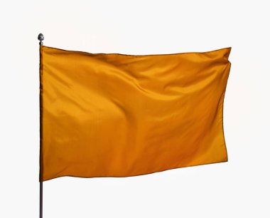 Beyaz arkaplanda dalgalanan parlak turuncu bayrak
