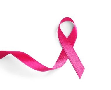 Göğüs kanseri farkındalığı. Beyaz arkaplanda pembe kurdele
