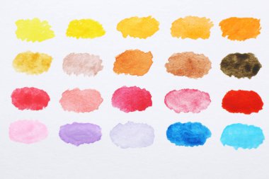 Tuvale boyanmış suluboya örnekleri, üst görünüm