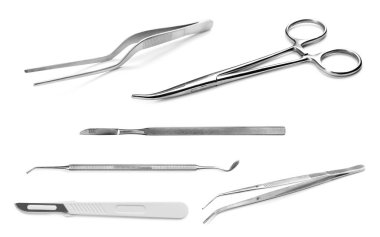 Ameliyat için araçlar beyaz üzerinde izole, set