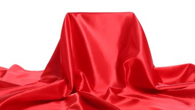 Beyaz üzerine izole edilmiş şık kırmızı ipek kumaş