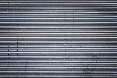 Alüminyum metal tahta. Çizgili desenli pürüzlü gri arkaplan