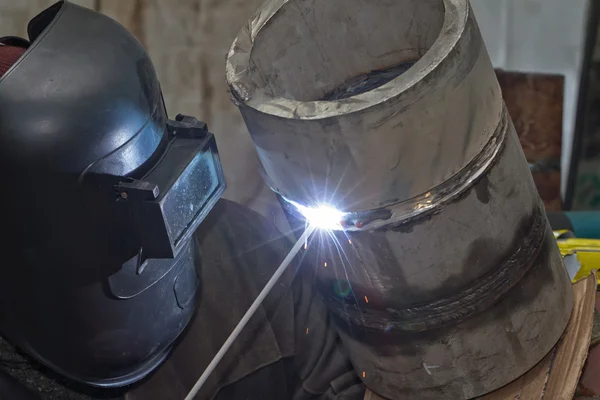 Manual arc welding exam sample stainless steel pipe — Stock Photo, Image