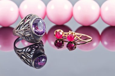 Vintage gümüş yüzüğü ile büyük bir Ametist