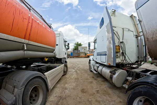 Not washed trucks for long distance transport of industrial carg — Stock Photo, Image