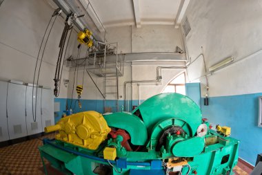 Büyük bir elektrikli Pompa Teknik Oda