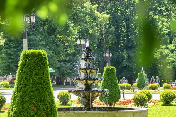 Kislovodsk Juillet Fontaine Avec Eau Cristalline Près Galerie Eau Potable — Photo