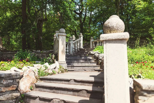 Old Staircase Stone Columns Railings Summer City Park — Stock Photo, Image