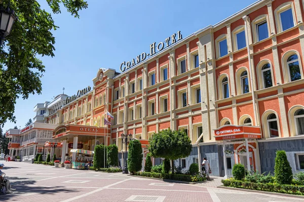 Zheleznovodsk Agosto Fachada Edifício Quatro Estrelas Grand Hotel Agosto 2021 — Fotografia de Stock