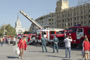 volgograd avlu açık havada Fuar Standı, itfaiye araçları.