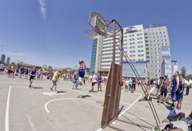 Sonra iyi bir kombinasyon yüzüklü teke tek