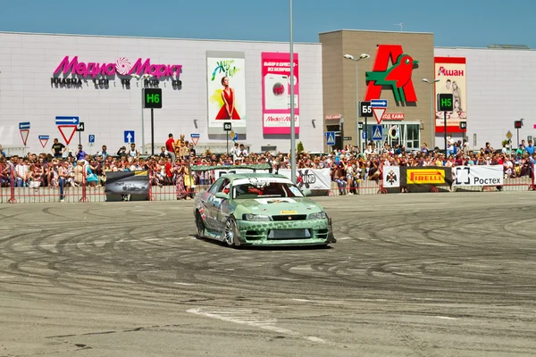 Drift car team X-Round enters the bend with slip — Stock Photo, Image