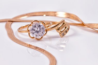 farklı bir altın yüzük