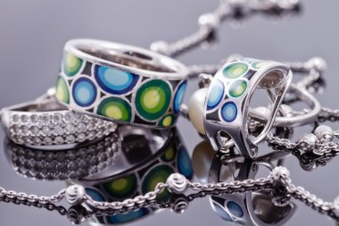 Sıradışı güzel Gümüş Zincir ve taşlar ile gümüş yüzük