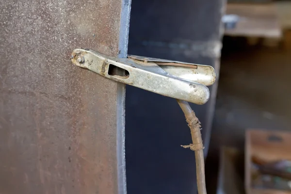 Kabel mit Krokodilklemme für den negativen Draht — Stockfoto