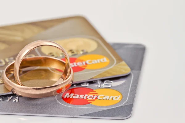 Alyans ve mastercard altın