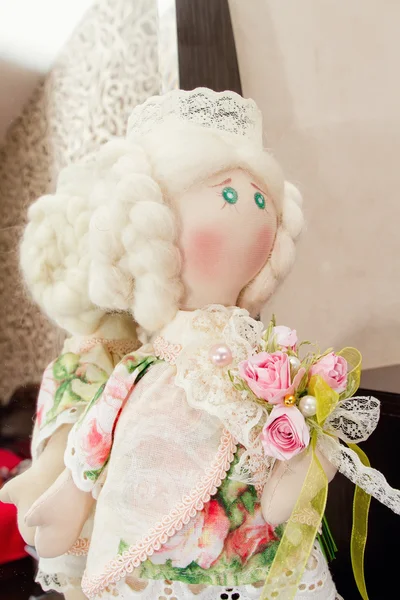 Muñeca hecha a mano con pelo natural — Foto de Stock