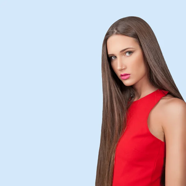 Modelo bonito em vestido vermelho — Fotografia de Stock