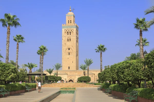 Minarete da Mesquita de Koutoubia em Marraquexe, Marrocos — Fotografia de Stock