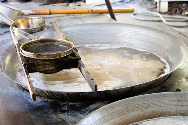 Het Proces Van Het Maken Van Palmsuiker Volgens Traditionele Thaise — Stockfoto