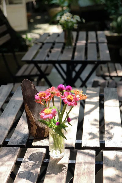 Table Pour Déjeuner Jardin — Photo