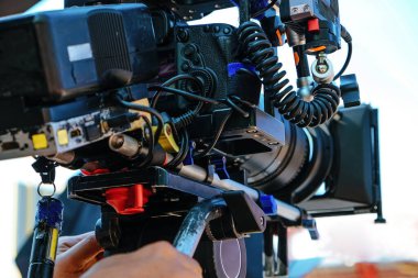 Film endüstrisi. Profesyonel kamera ve ekipman arkaplanı görüntüsü