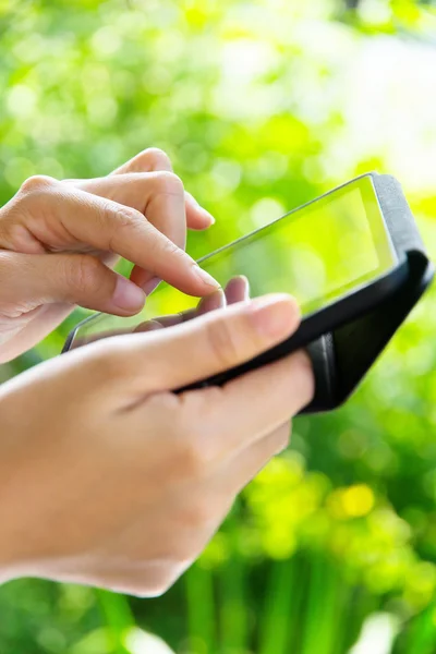 Woman using digital tablet — Stock Photo, Image